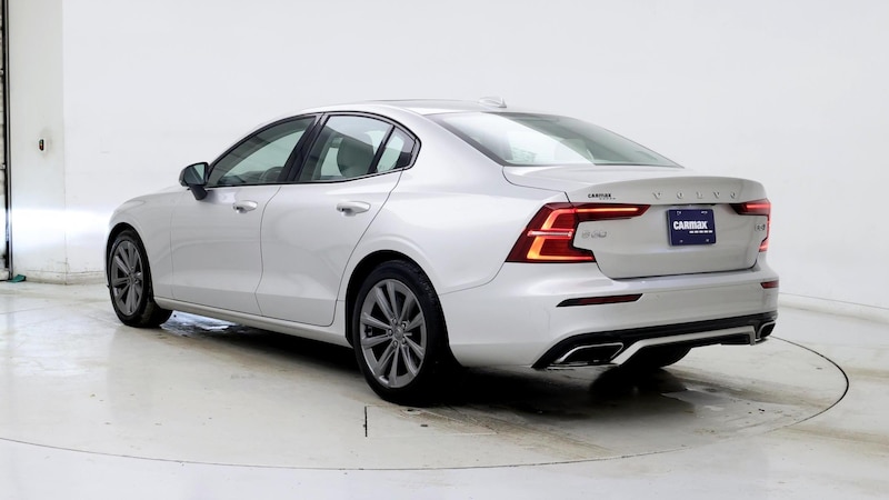 2022 Volvo S60 B5 Momentum 2