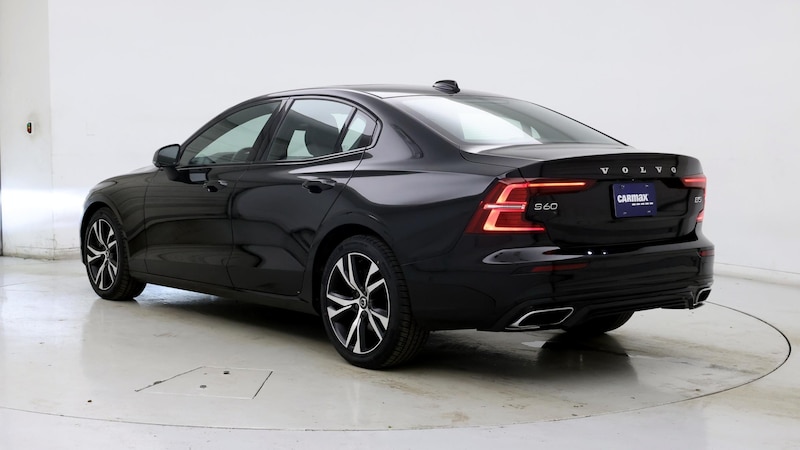 2022 Volvo S60 B5 R-Design 2