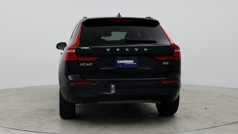 2022 Volvo XC60 B5 Momentum 6