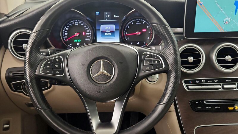 2019 Mercedes-Benz GLC 300 10