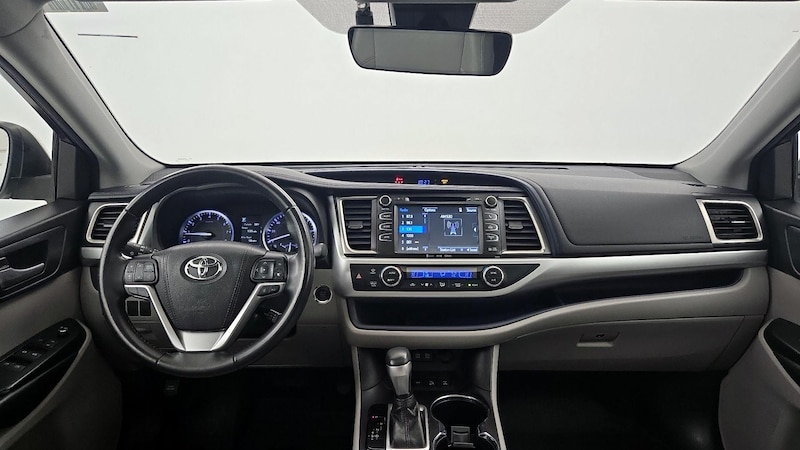 2018 Toyota Highlander XLE 9