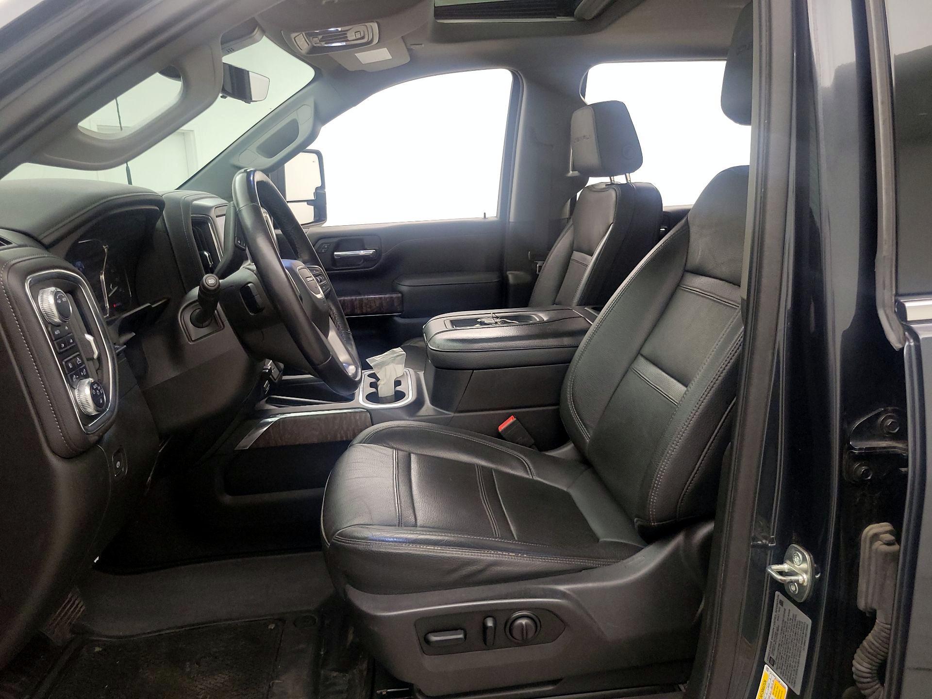 Thumbnail: 2021 GMC Sierra 3500 - 11