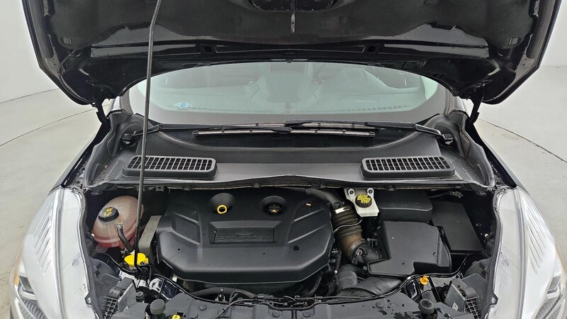 2017 Ford Escape Titanium 23