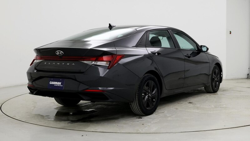 2021 Hyundai Elantra SEL 8