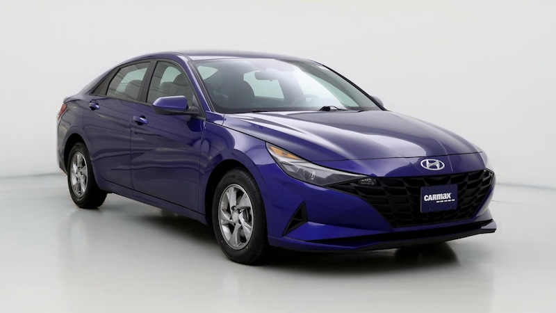 2022 Hyundai Elantra SE Hero Image