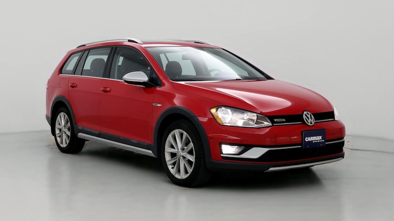 2017 Volkswagen Golf Alltrack SE Hero Image