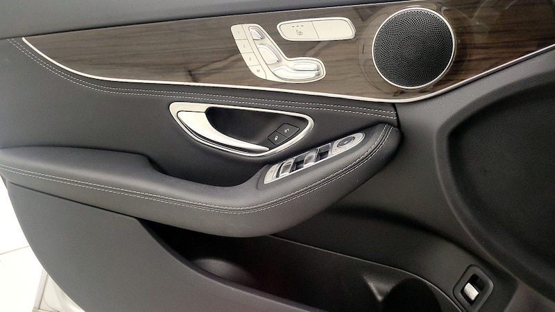 2016 Mercedes-Benz C-Class C 300 12
