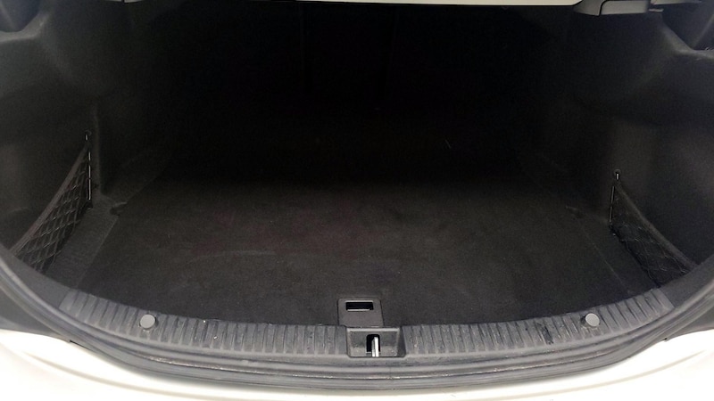 2016 Mercedes-Benz C-Class C 300 21