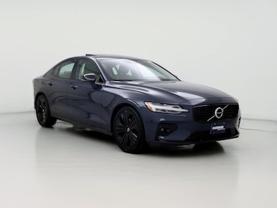 2022 Volvo S60 B5 Momentum -
                Boston, MA