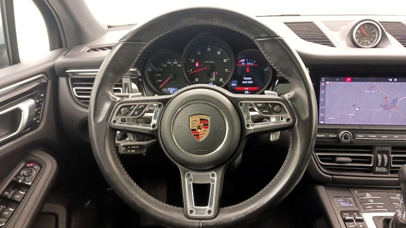 2019 Porsche Macan  10