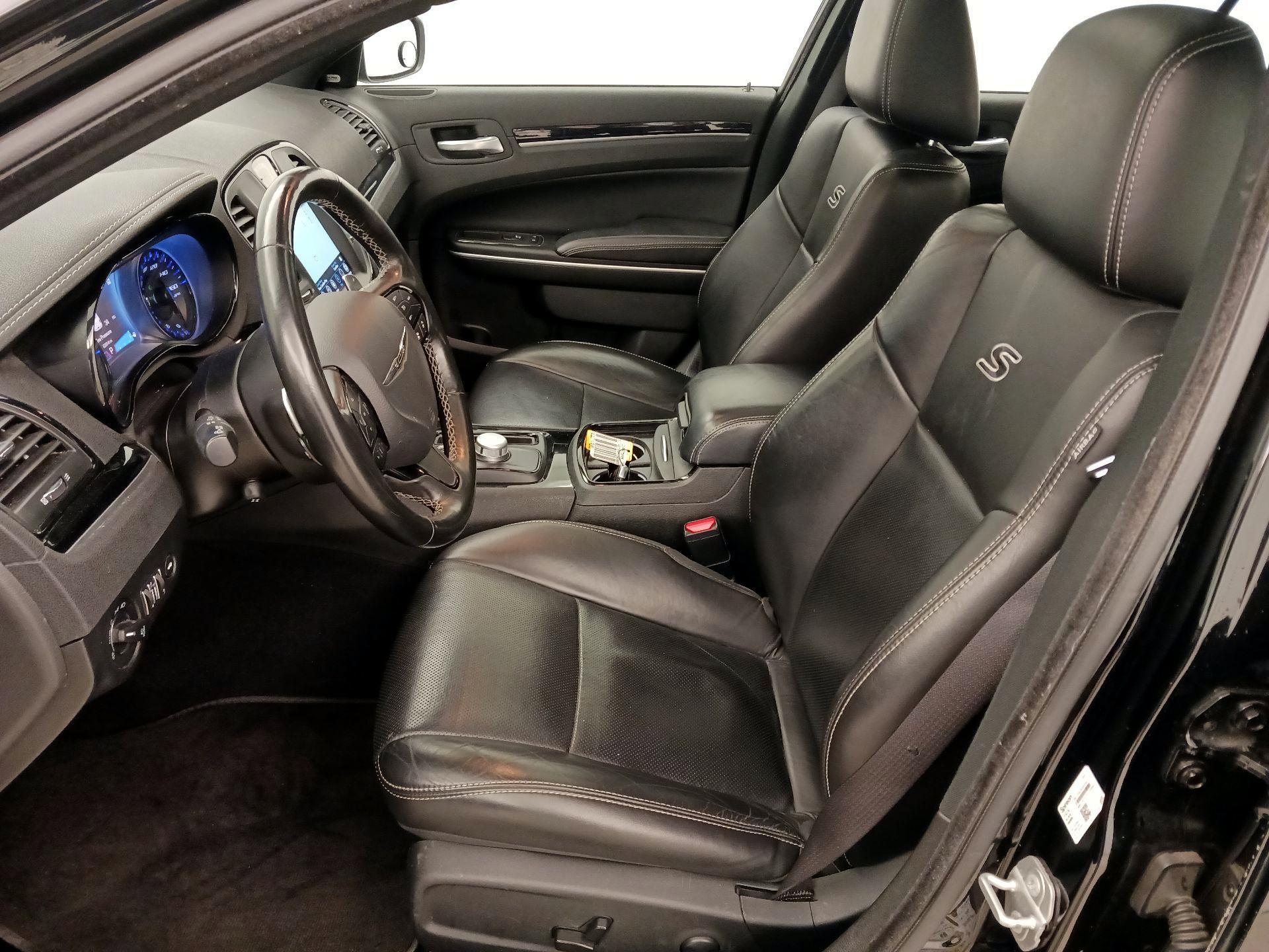 Thumbnail: 2022 Chrysler 300 - 11