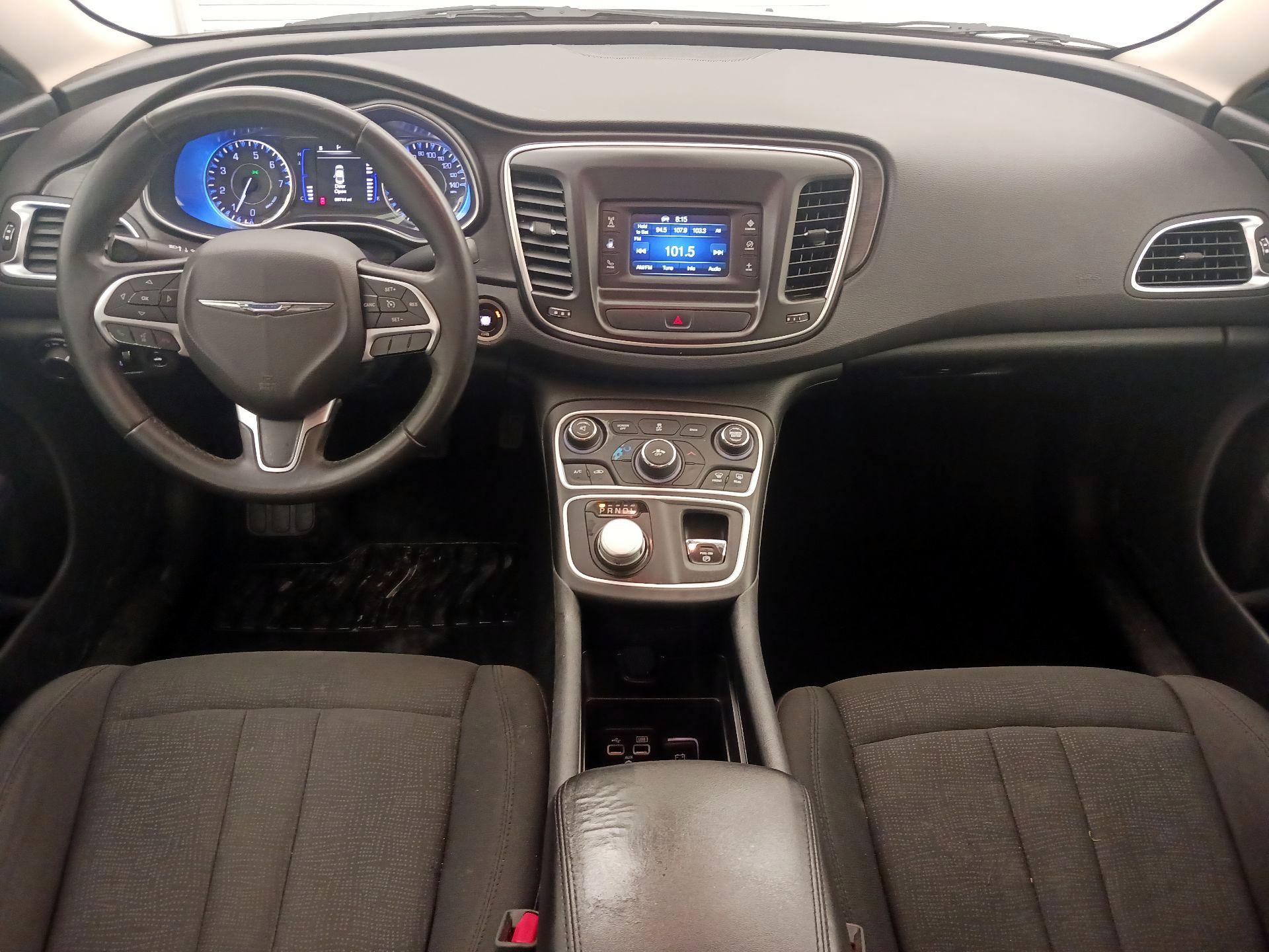 Thumbnail: 2017 Chrysler 200 - 9