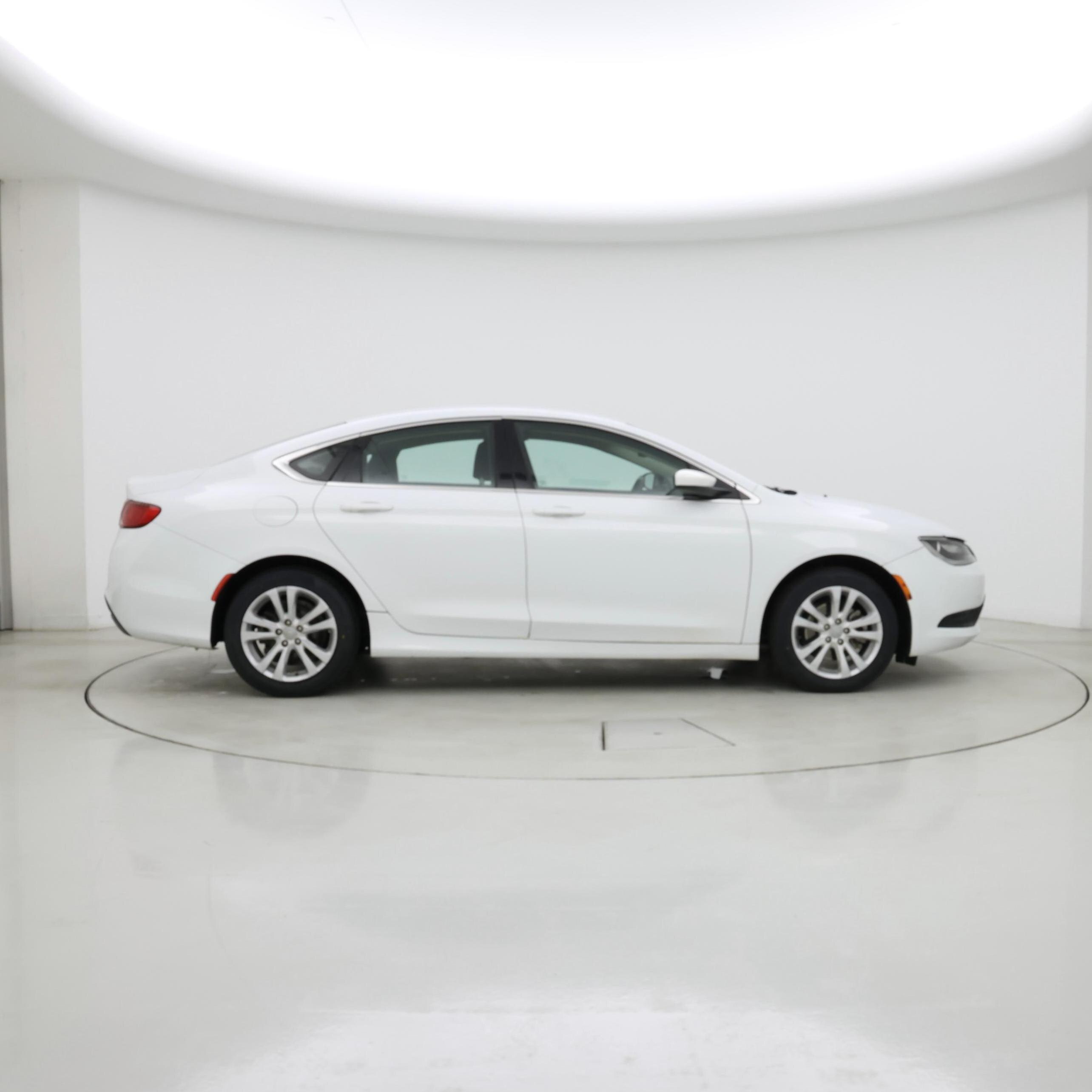 Thumbnail: 2017 Chrysler 200 - 7
