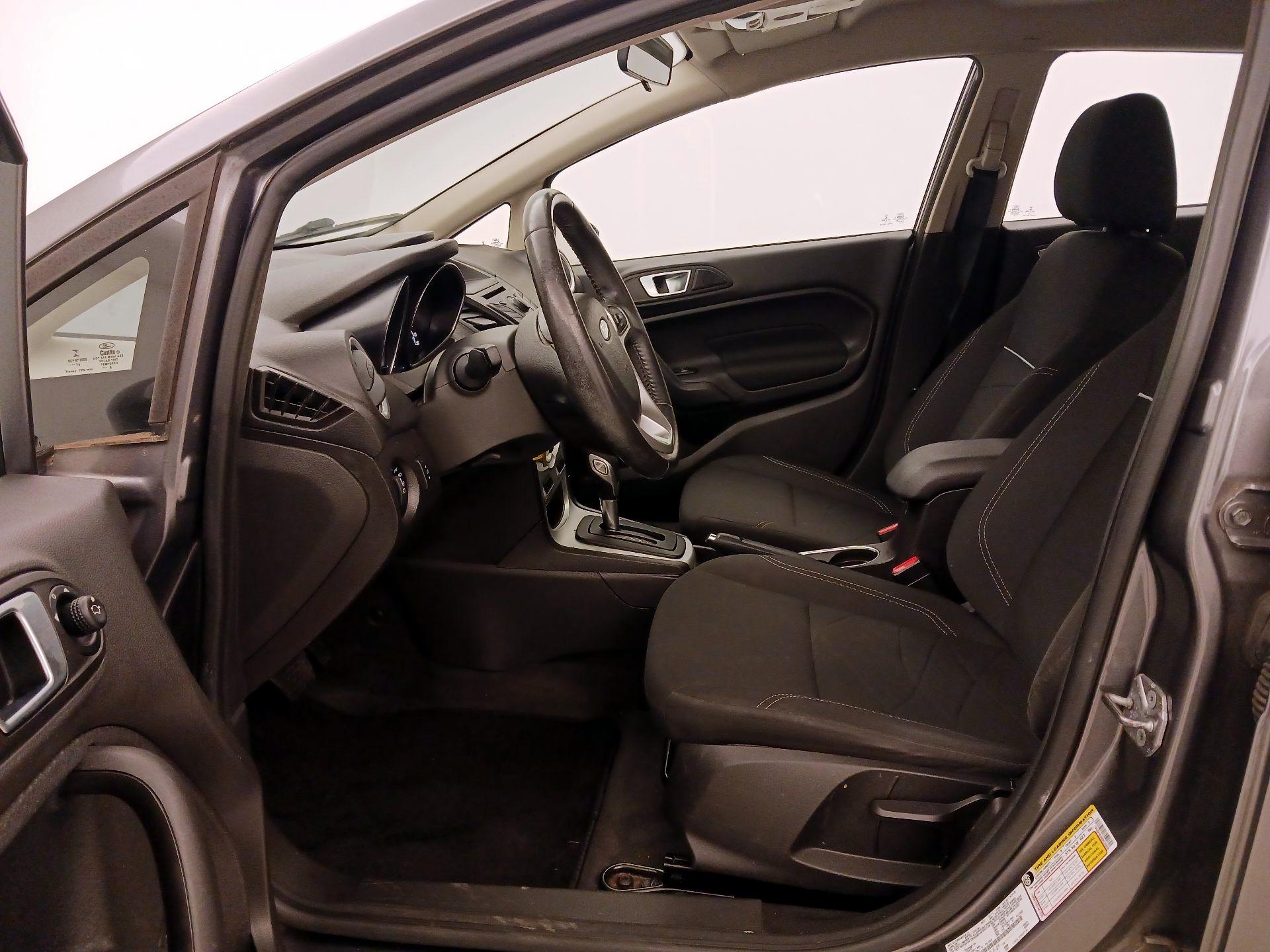 Thumbnail: 2014 Ford Fiesta - 11