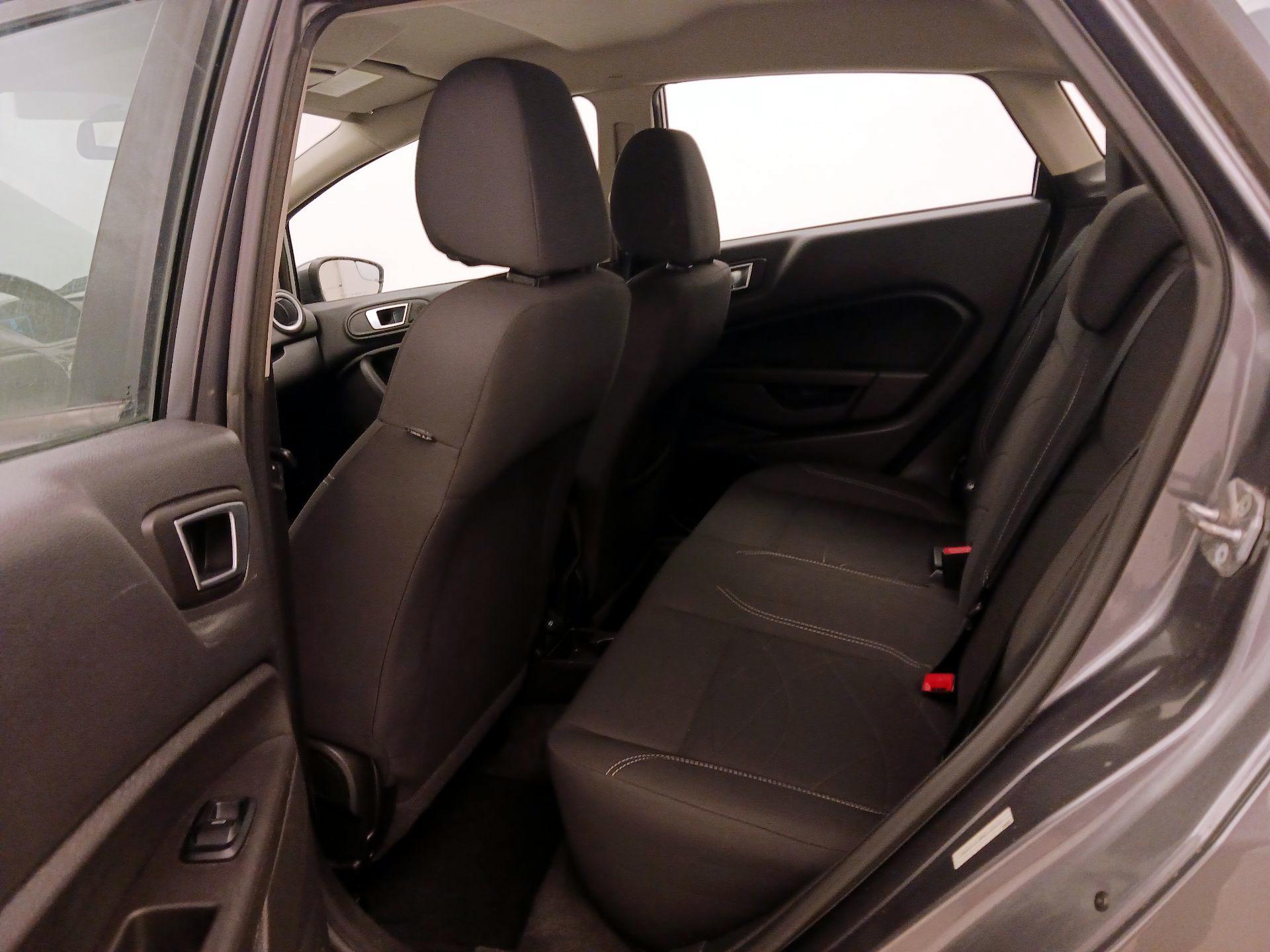 Thumbnail: 2014 Ford Fiesta - 18