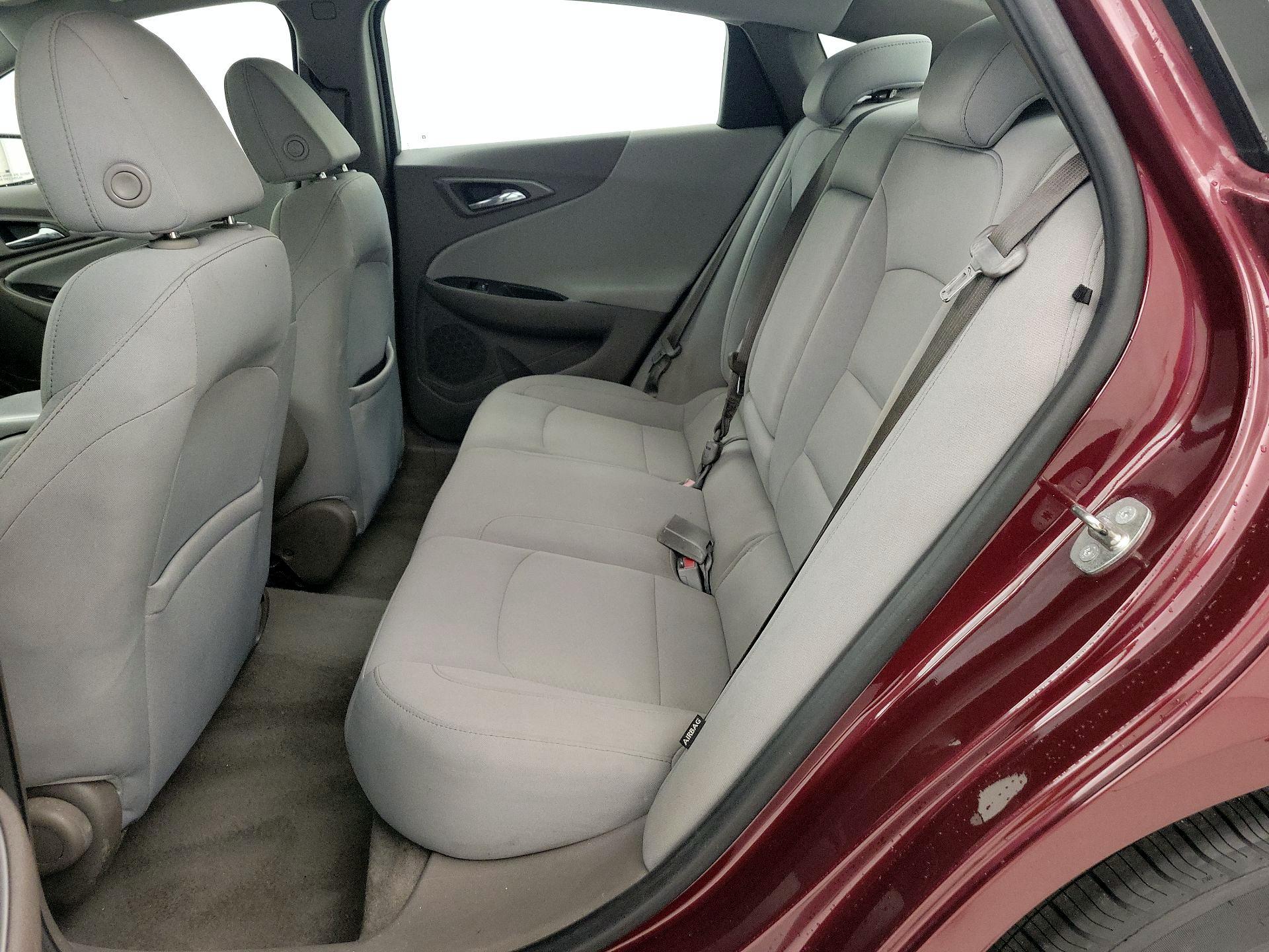 Thumbnail: 2016 Chevrolet Malibu - 19