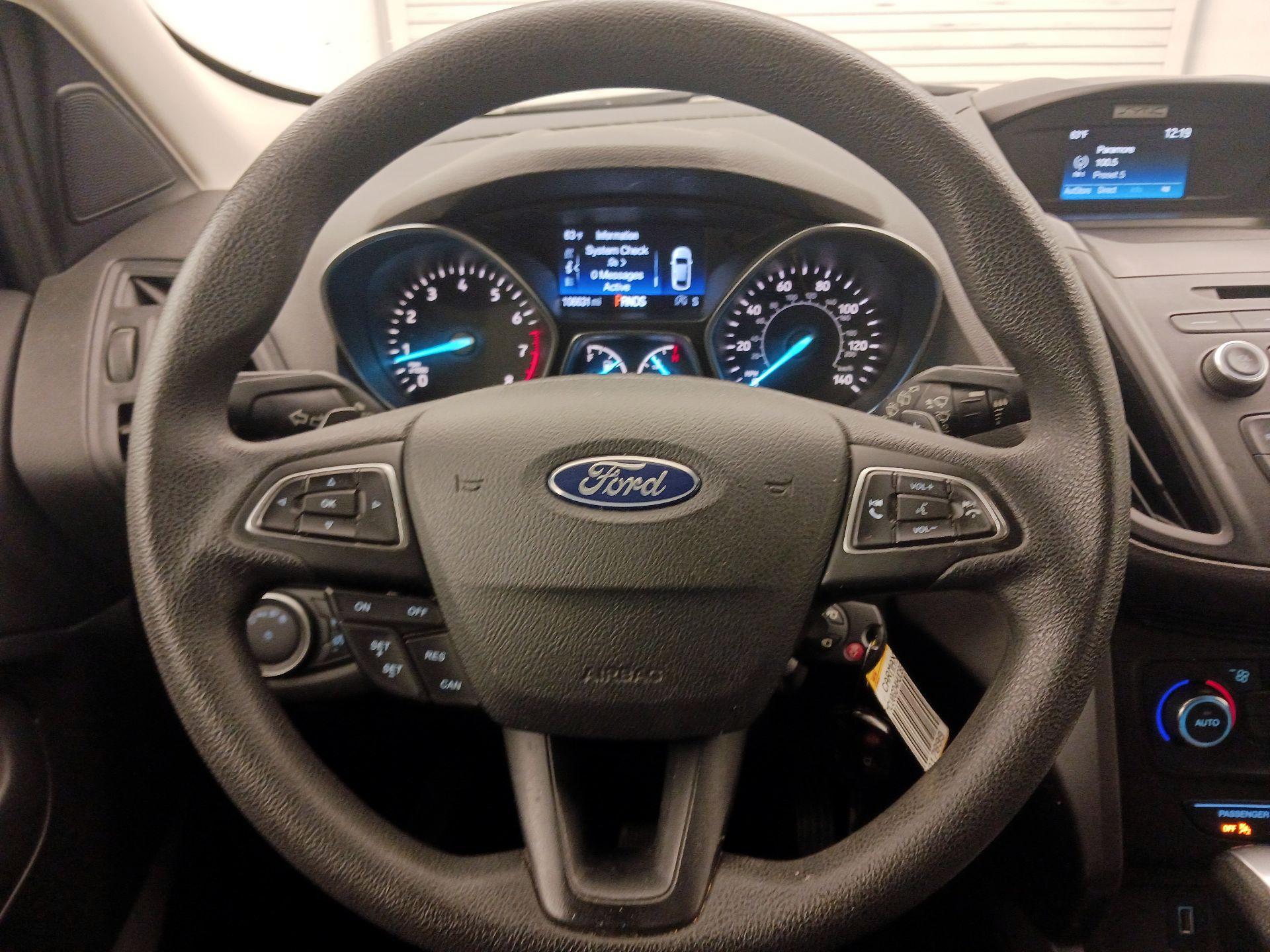 Thumbnail: 2017 Ford Escape - 10