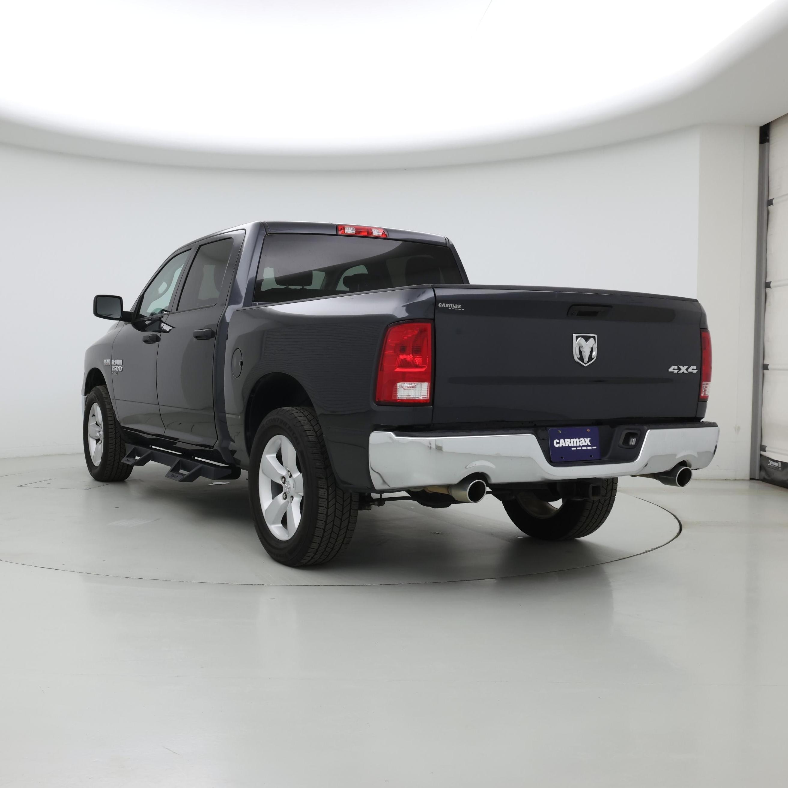 Thumbnail: 2021 RAM 1500 Classic - 2