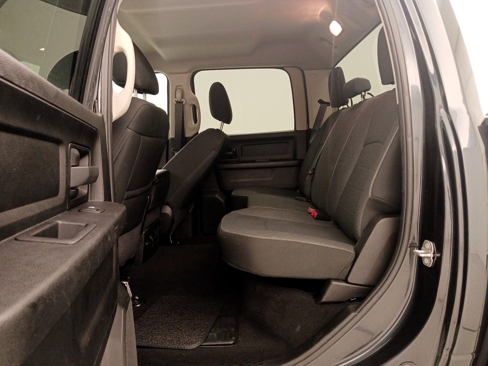 Thumbnail: 2021 RAM 1500 Classic - 19