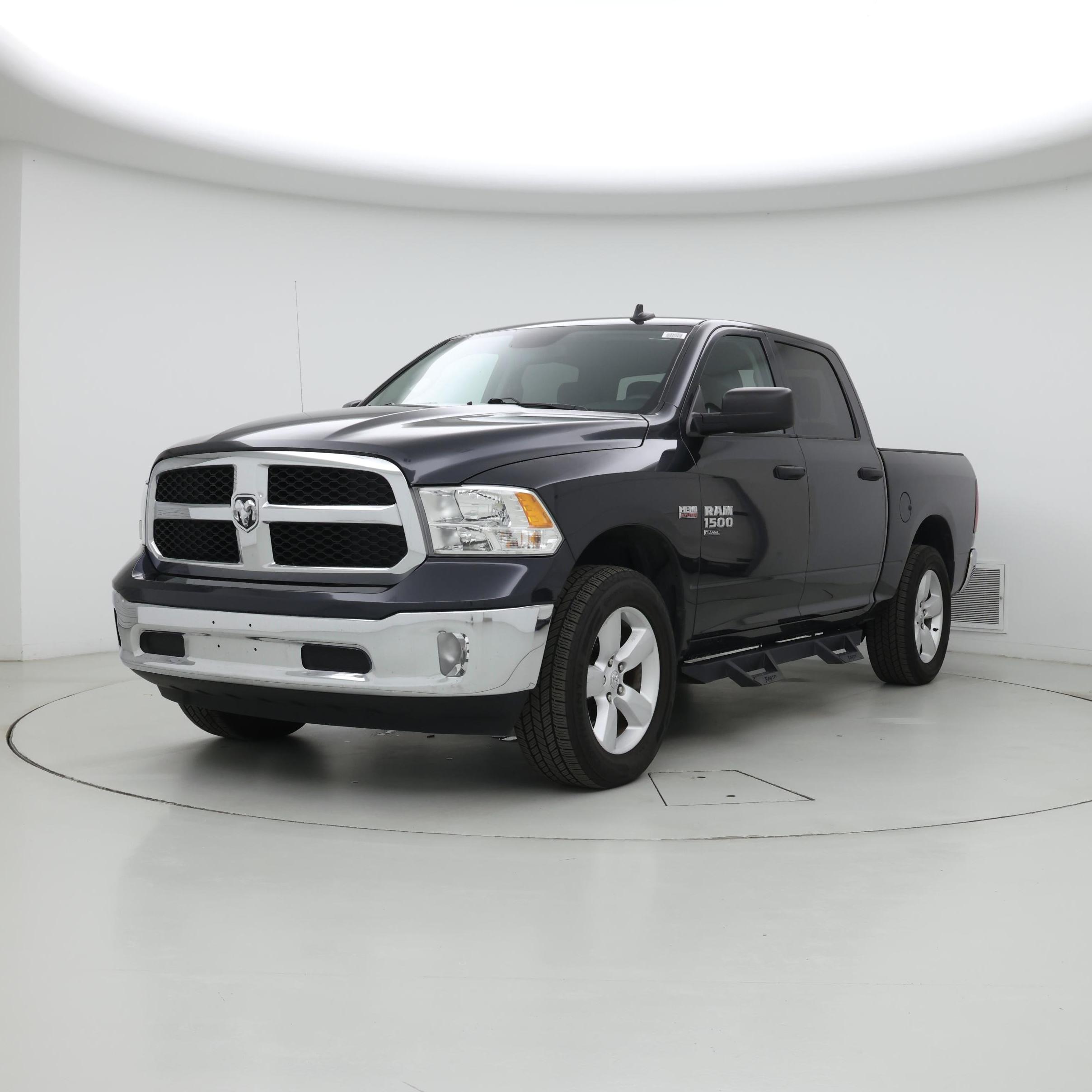 Thumbnail: 2021 RAM 1500 Classic - 4