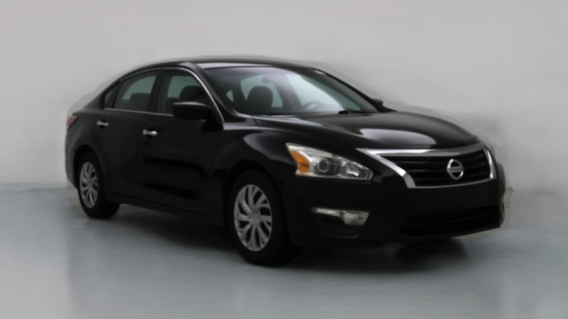 2014 Nissan Altima S Hero Image