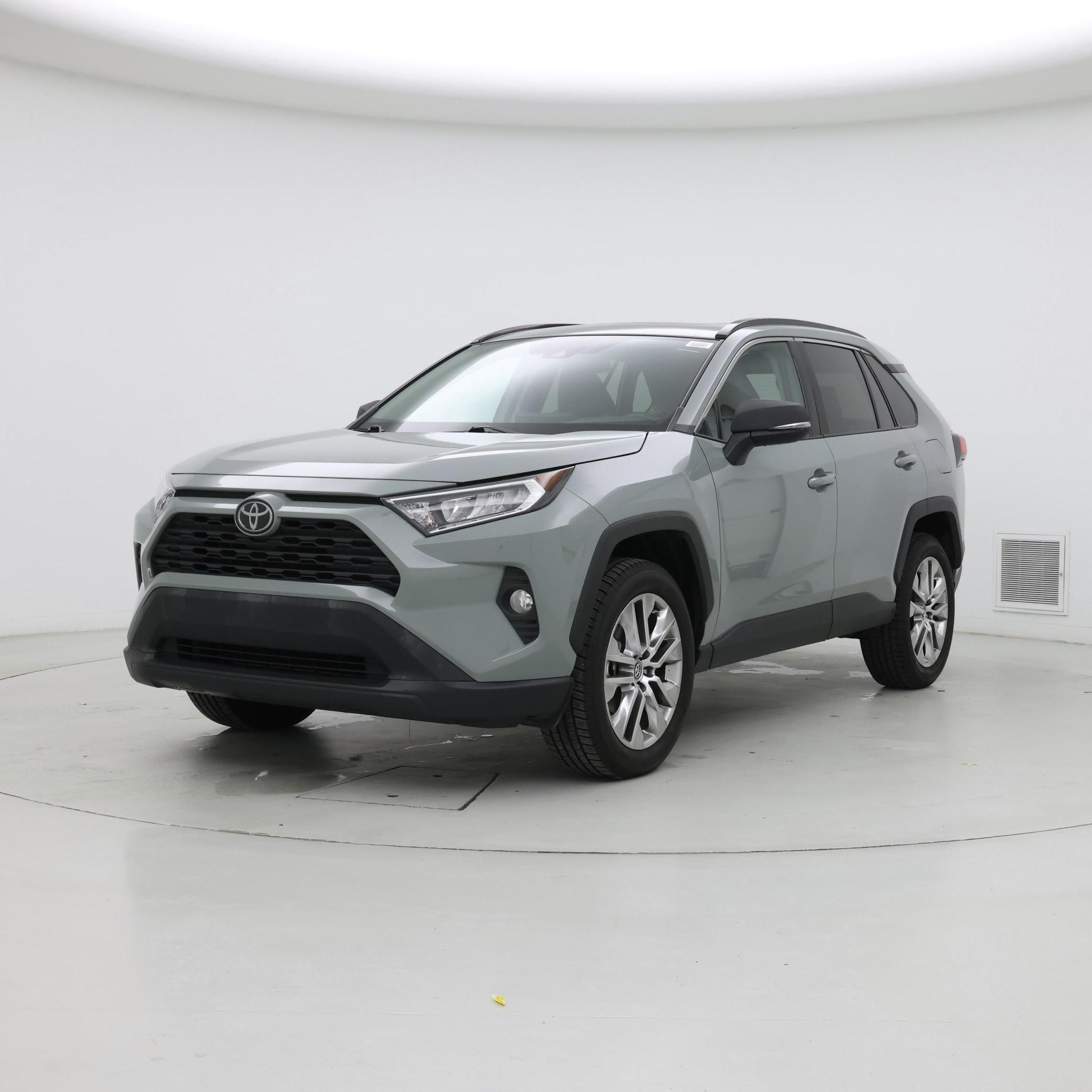 Thumbnail: 2020 Toyota RAV4 - 4