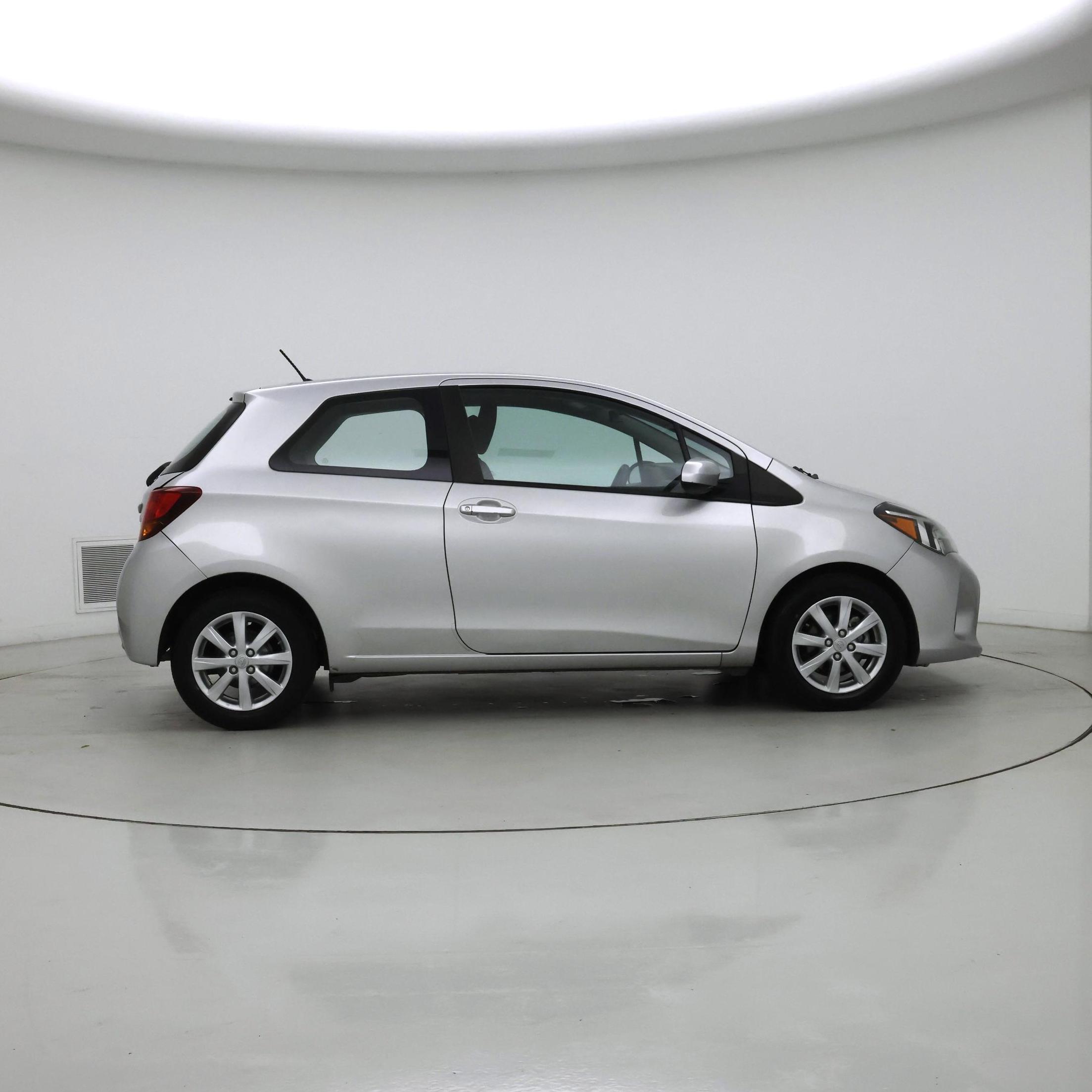 Thumbnail: 2017 Toyota Yaris - 7