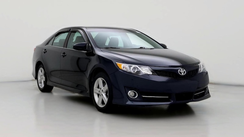 2014 Toyota Camry SE Hero Image