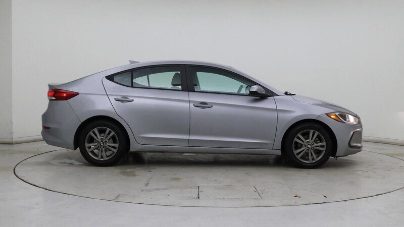 2017 Hyundai Elantra SE 7