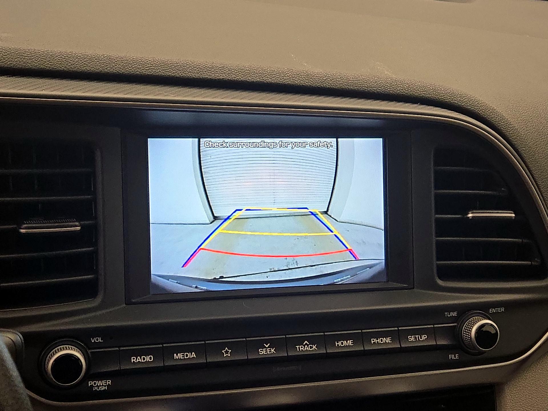 Thumbnail: 2019 Hyundai Elantra - 14