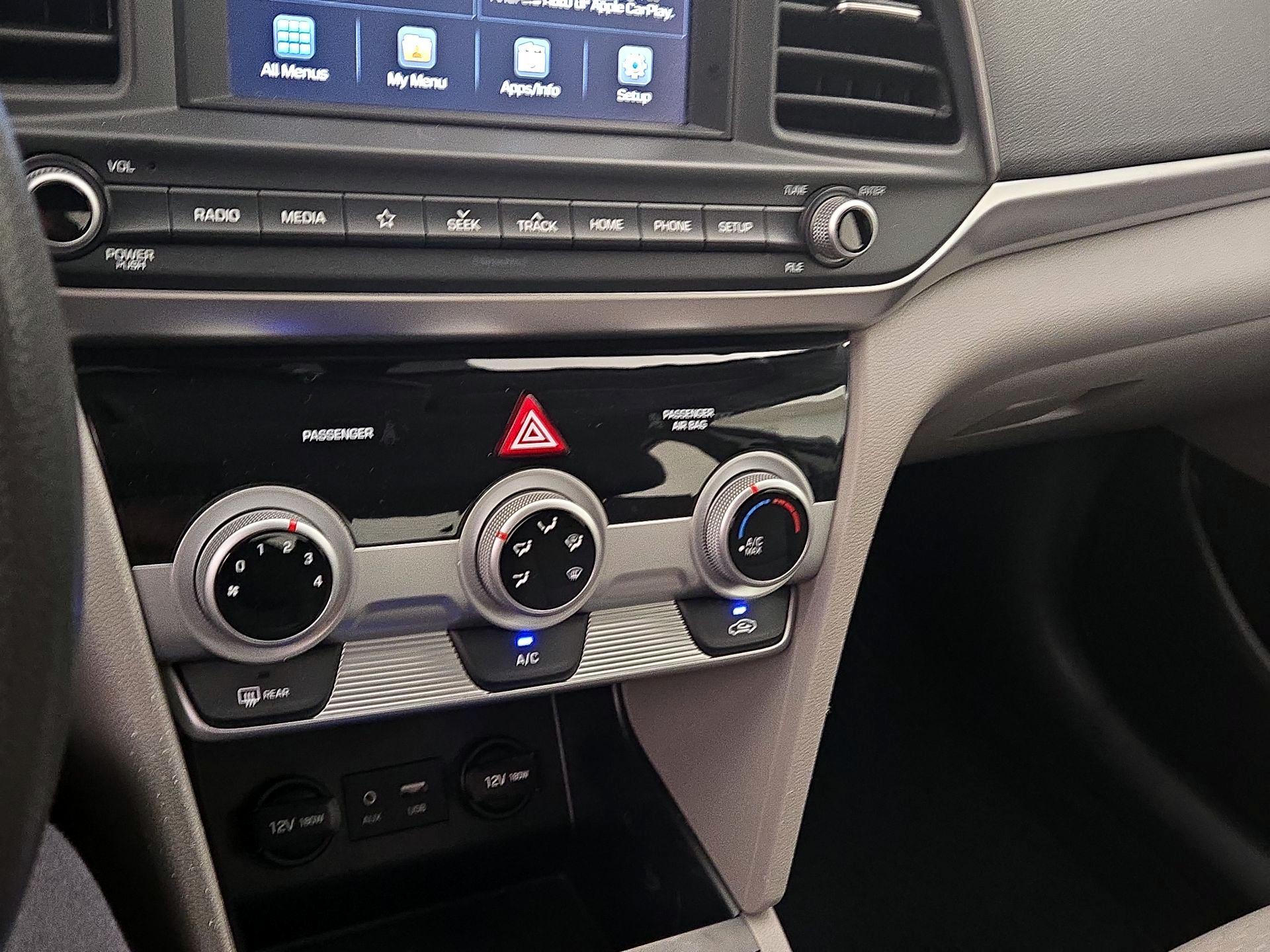 Thumbnail: 2019 Hyundai Elantra - 16