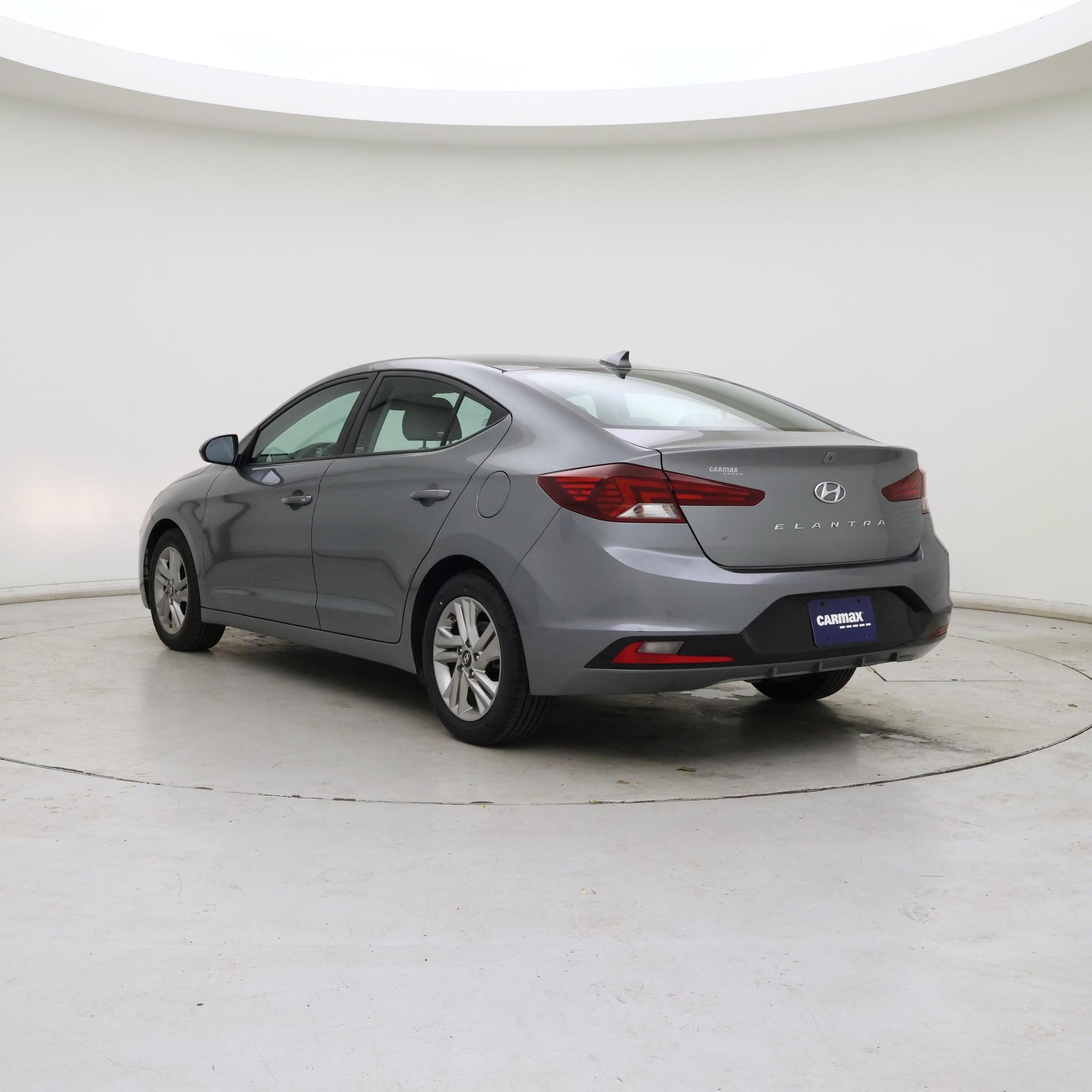 Thumbnail: 2019 Hyundai Elantra - 2