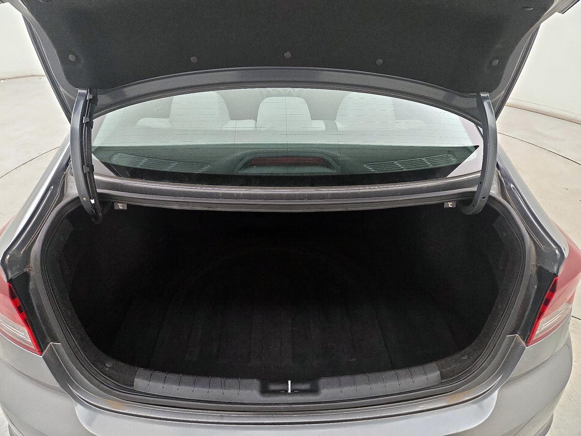 Thumbnail: 2019 Hyundai Elantra - 20