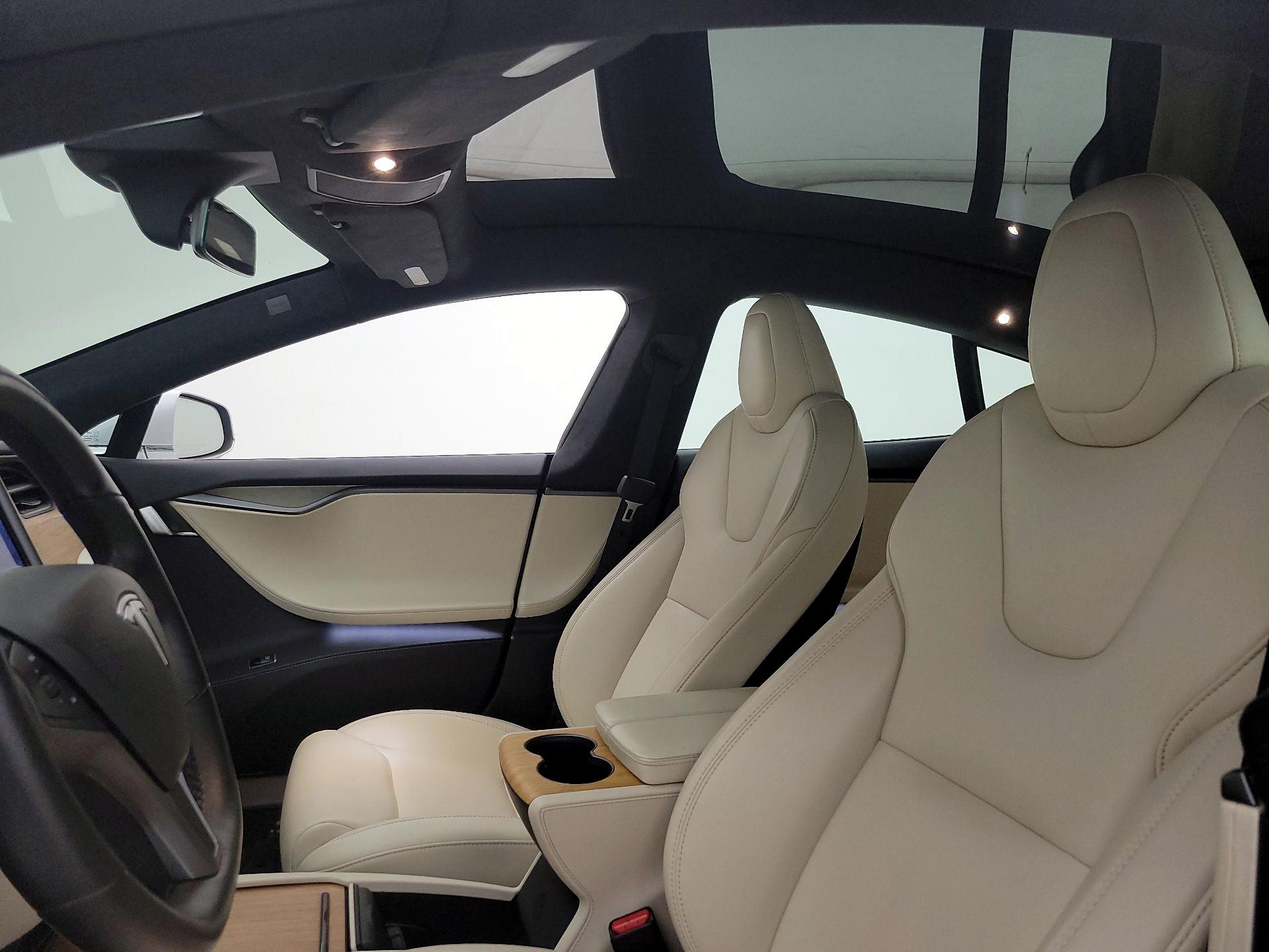 Thumbnail: 2021 Tesla Model S - 19