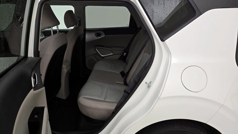 2023 Kia Soul LX 18
