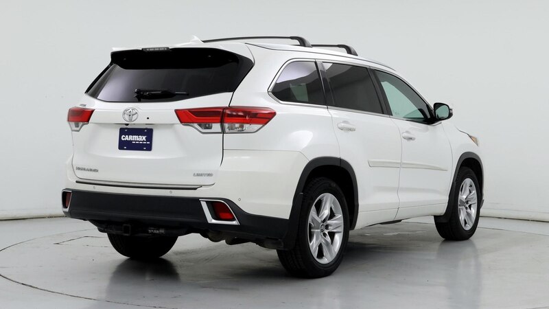 2017 Toyota Highlander Limited 8