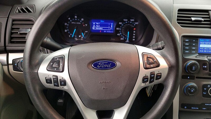 2013 Ford Explorer  10