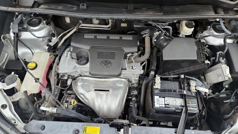 2015 Toyota RAV4 LE 17