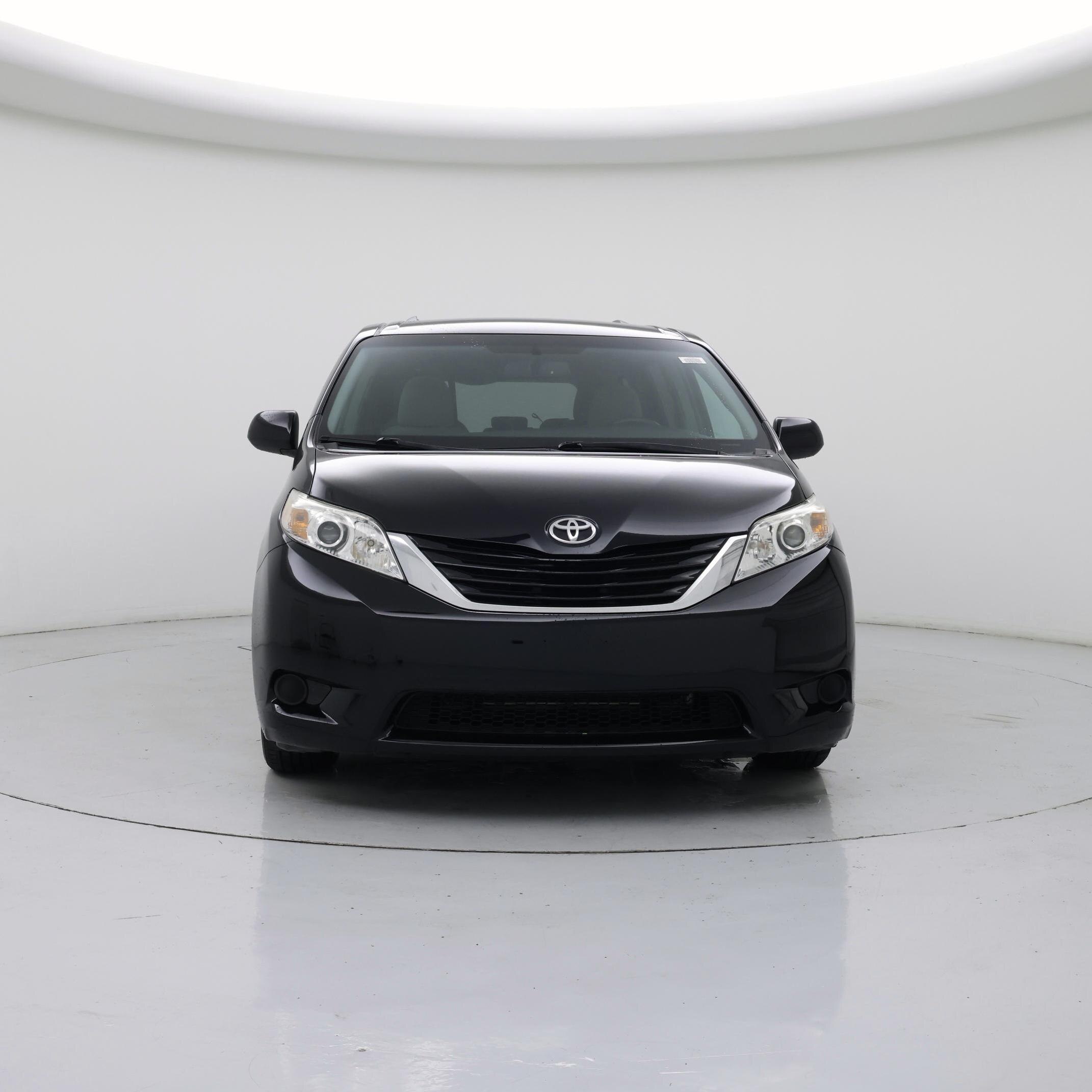 Thumbnail: 2015 Toyota Sienna - 5