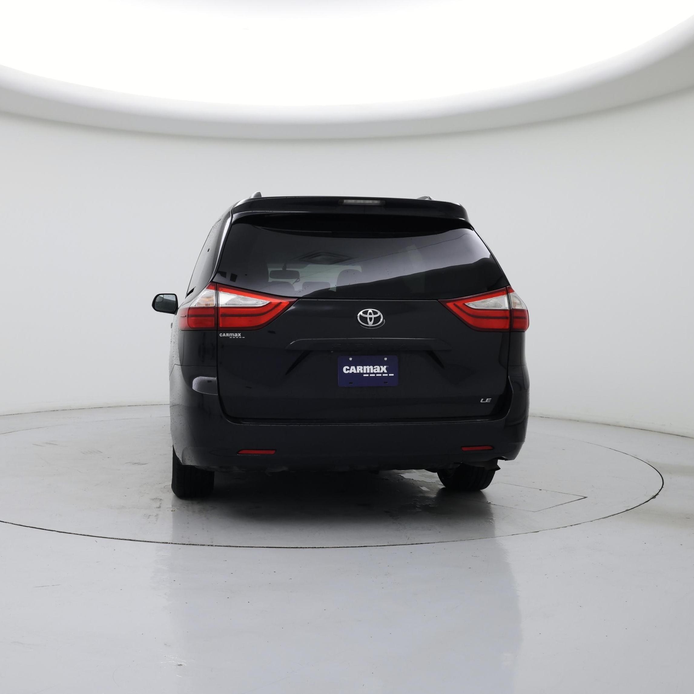 Thumbnail: 2015 Toyota Sienna - 6