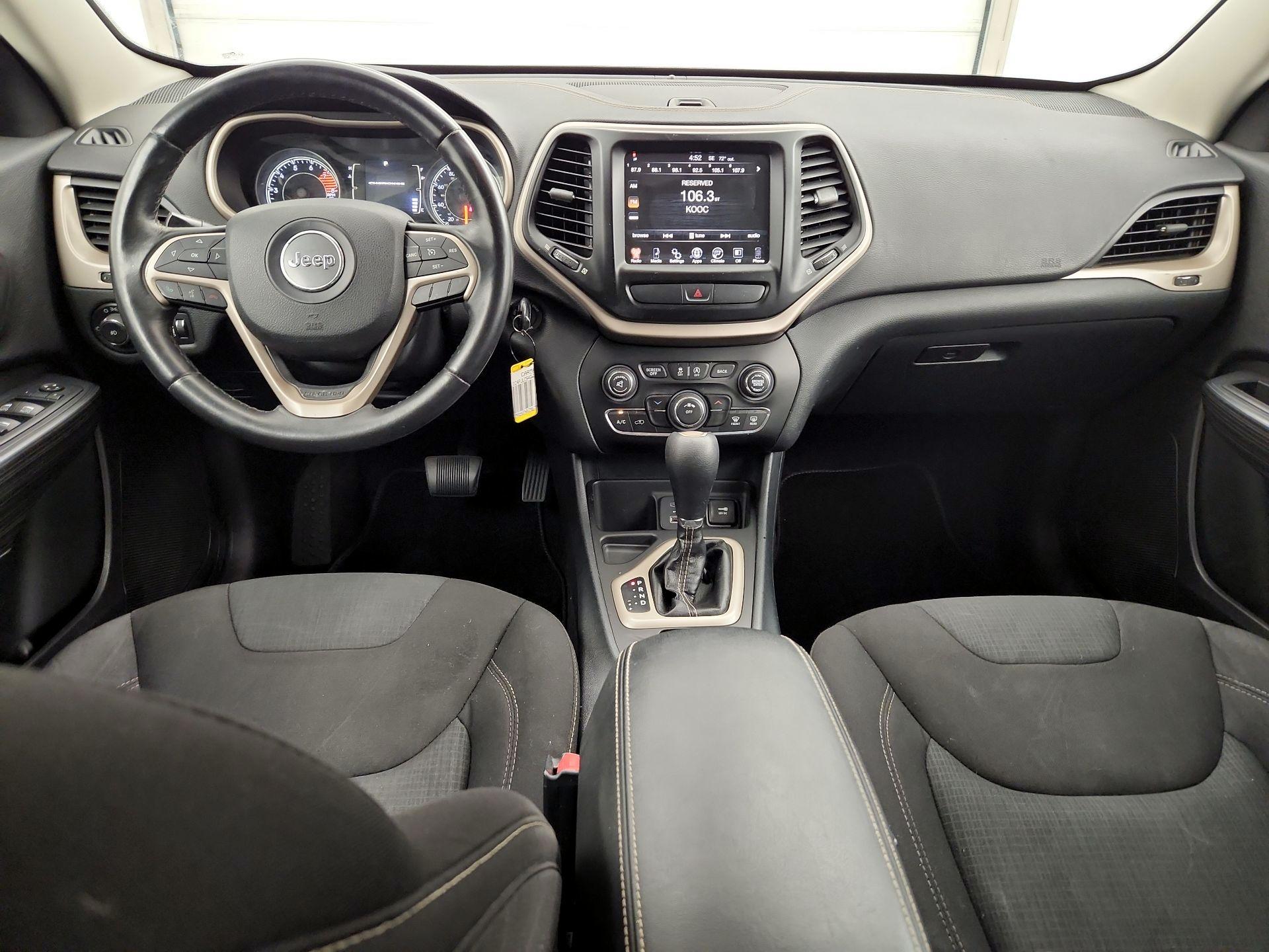 Thumbnail: 2016 Jeep Cherokee - 9