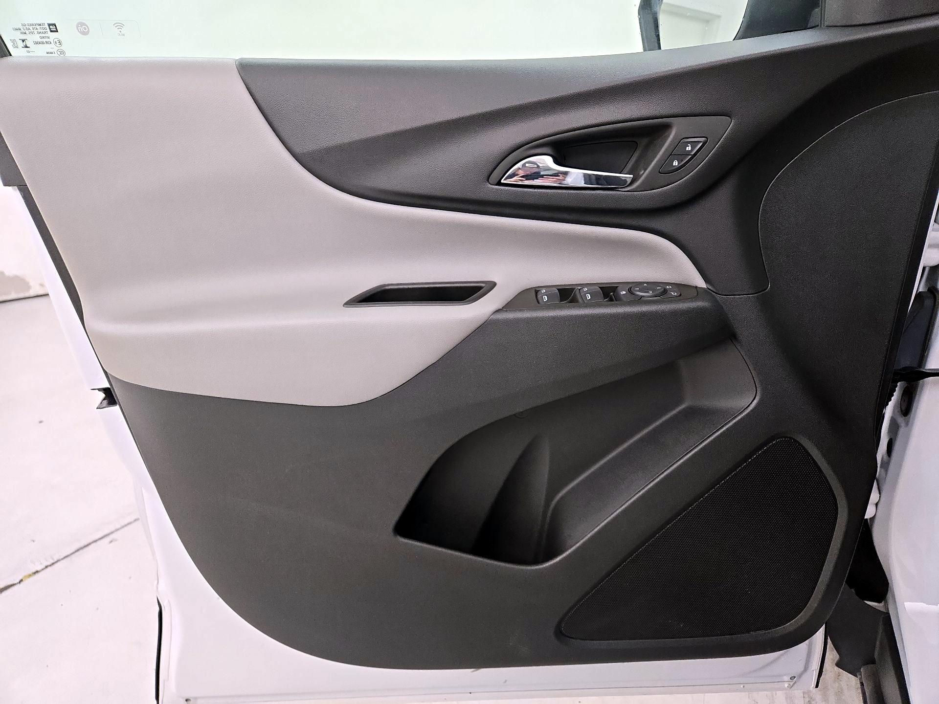 Thumbnail: 2023 Chevrolet Equinox - 12