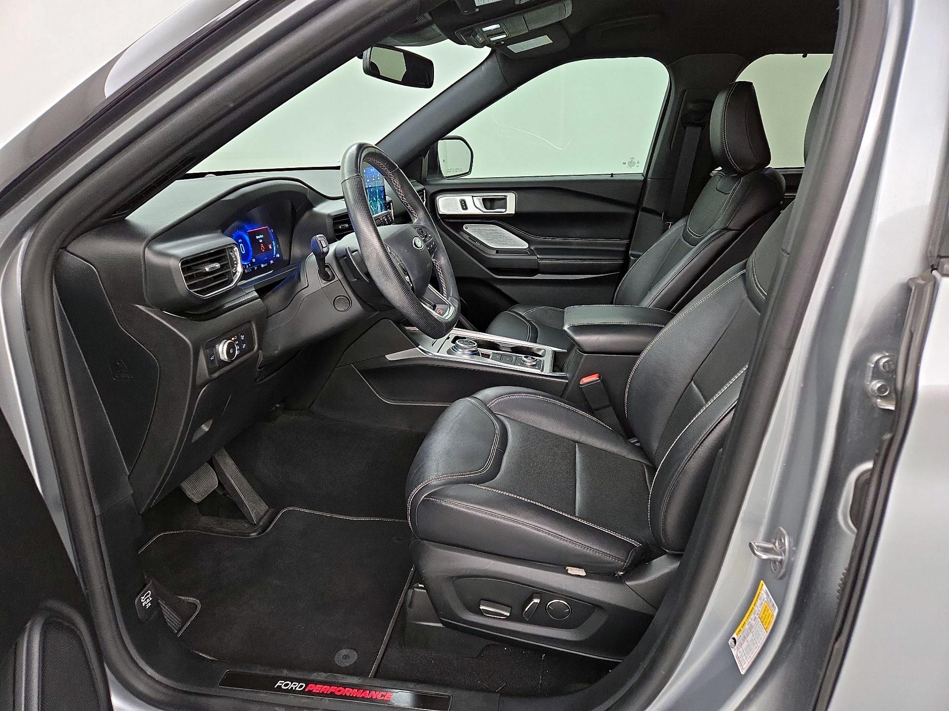 Thumbnail: 2020 Ford Explorer - 11