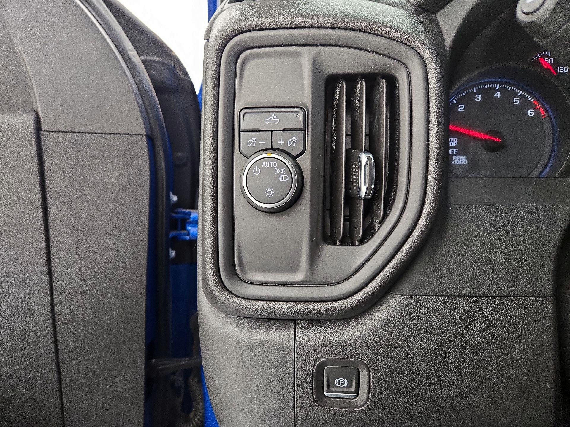 Thumbnail: 2023 Chevrolet Silverado 1500 - 13