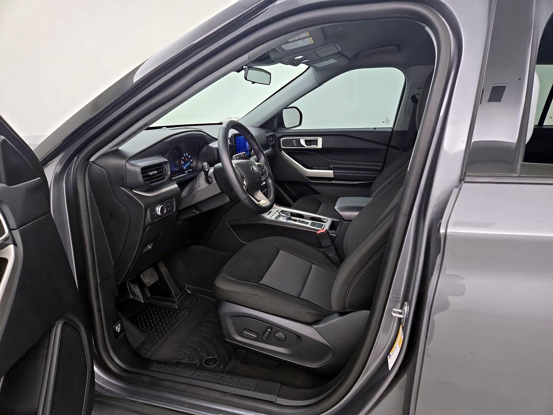 Thumbnail: 2022 Ford Explorer - 11