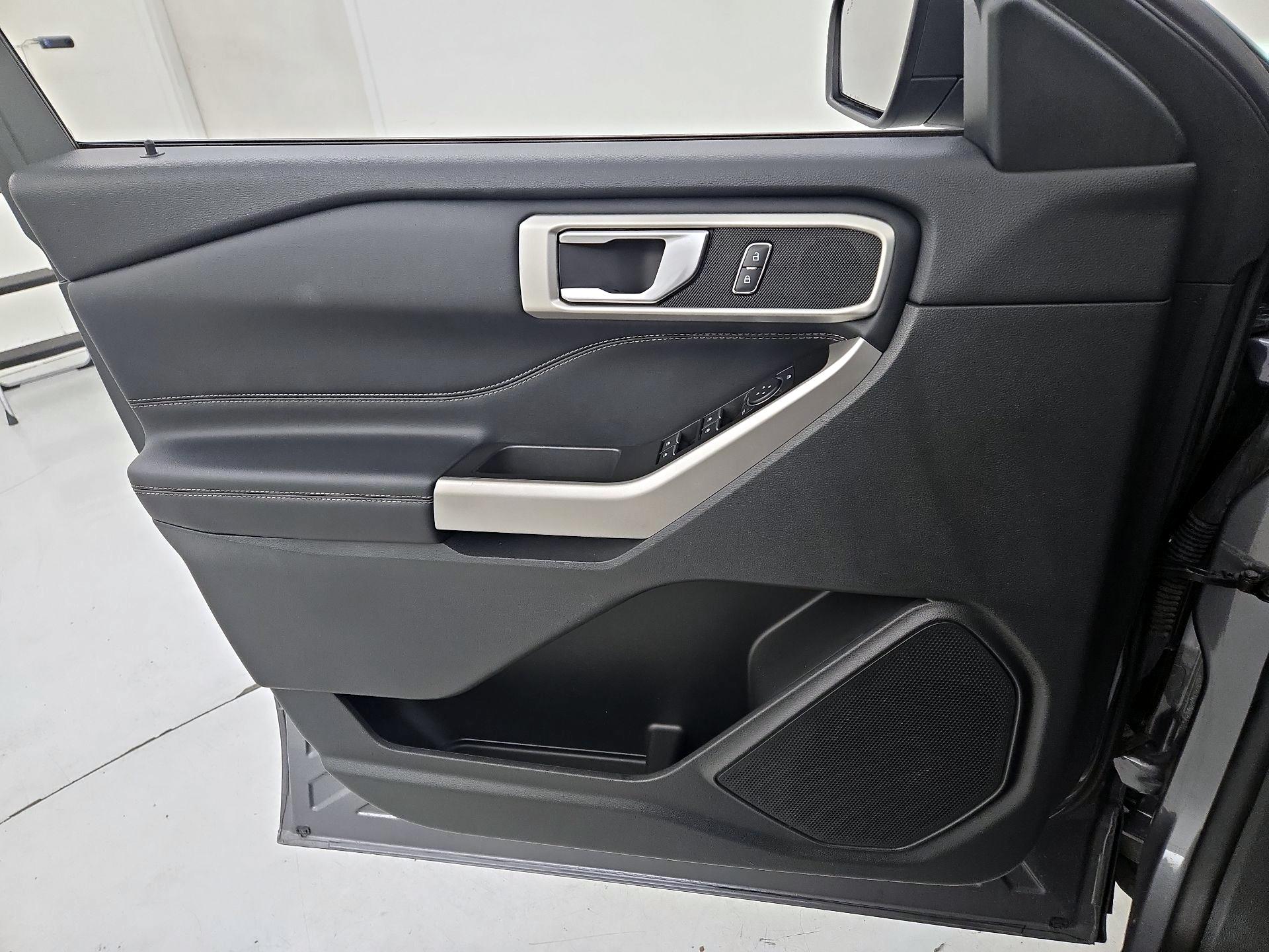 Thumbnail: 2022 Ford Explorer - 12