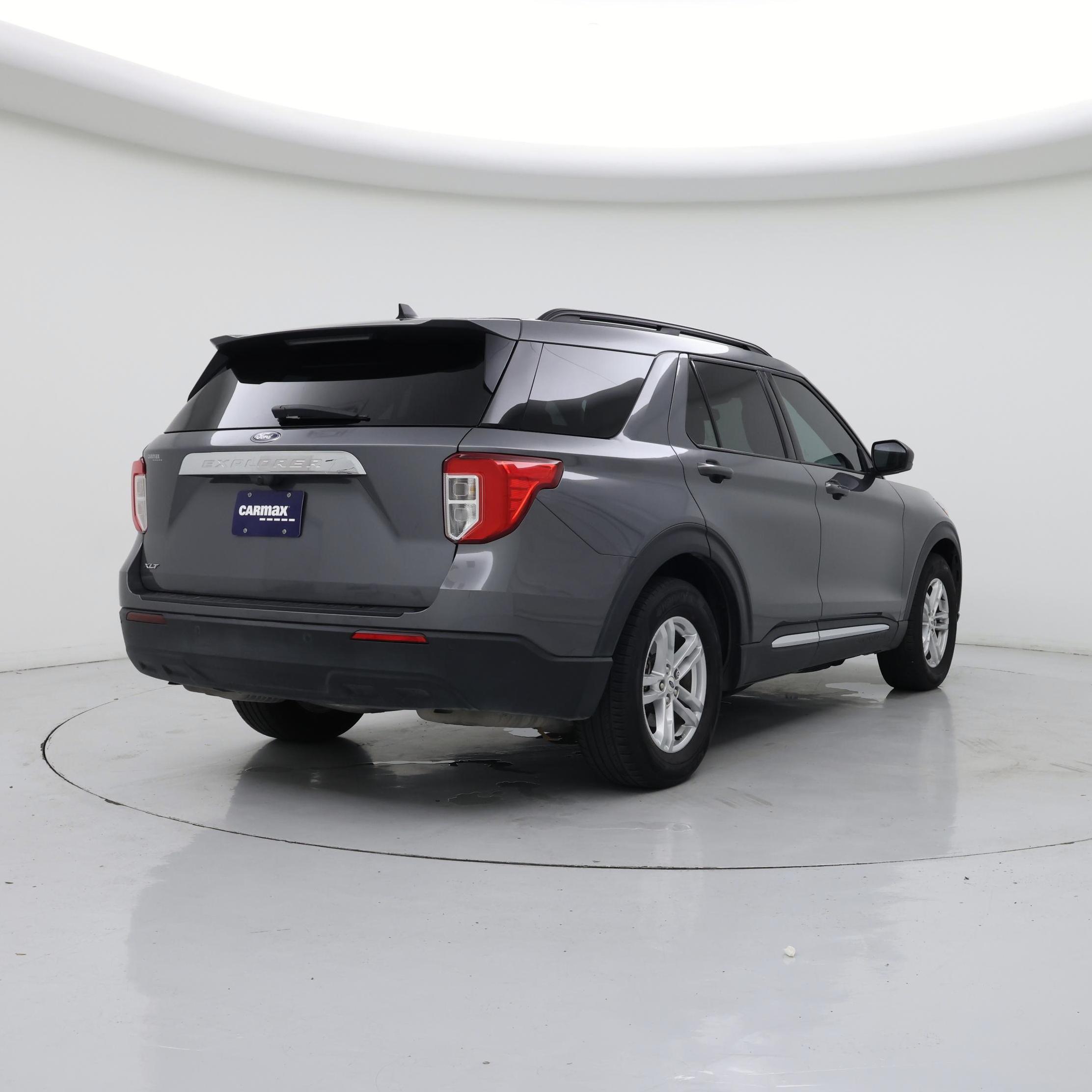 Thumbnail: 2022 Ford Explorer - 8