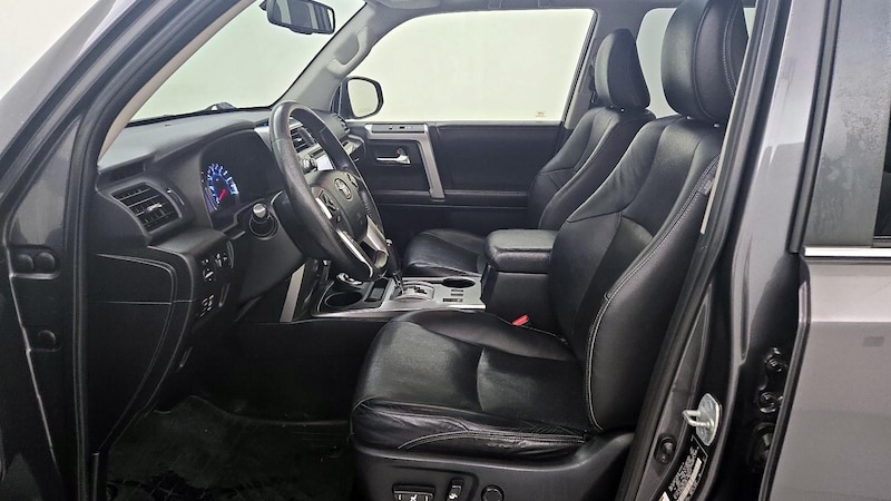 2014 Toyota 4Runner Limited 11
