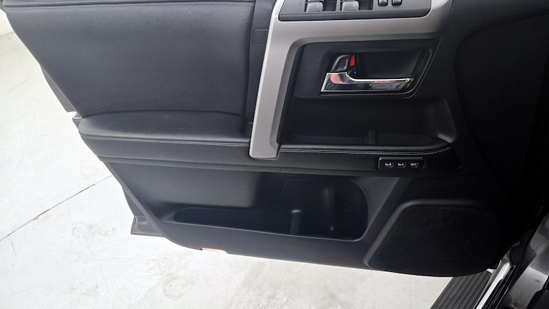 2014 Toyota 4Runner Limited 12