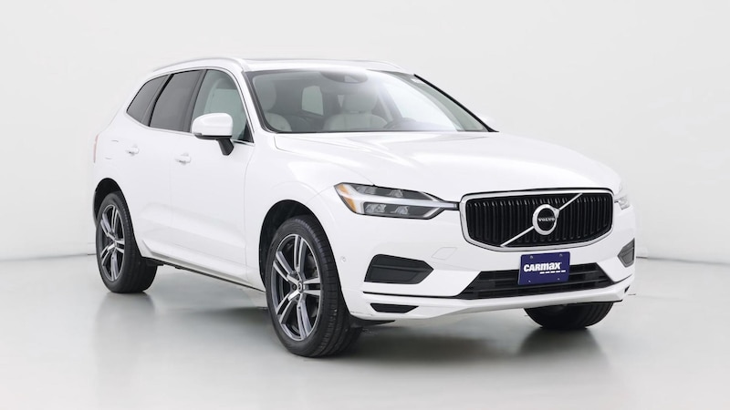 2018 Volvo XC60 T5 Momentum Hero Image